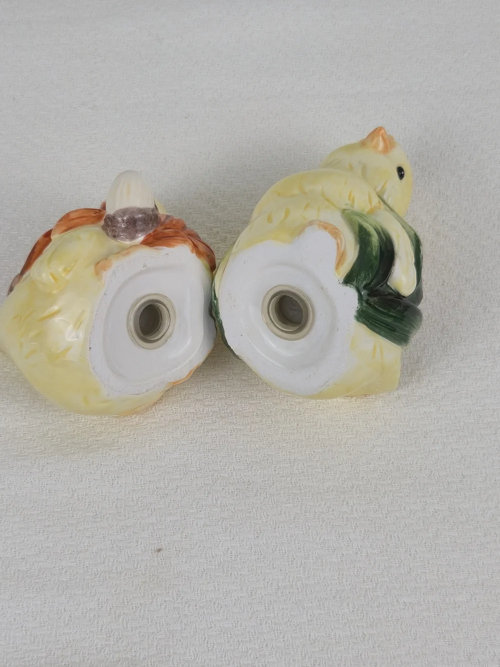 Cosmos Gifts Fall Harvest Ceramic Chick Salt & Pepper Shakers
